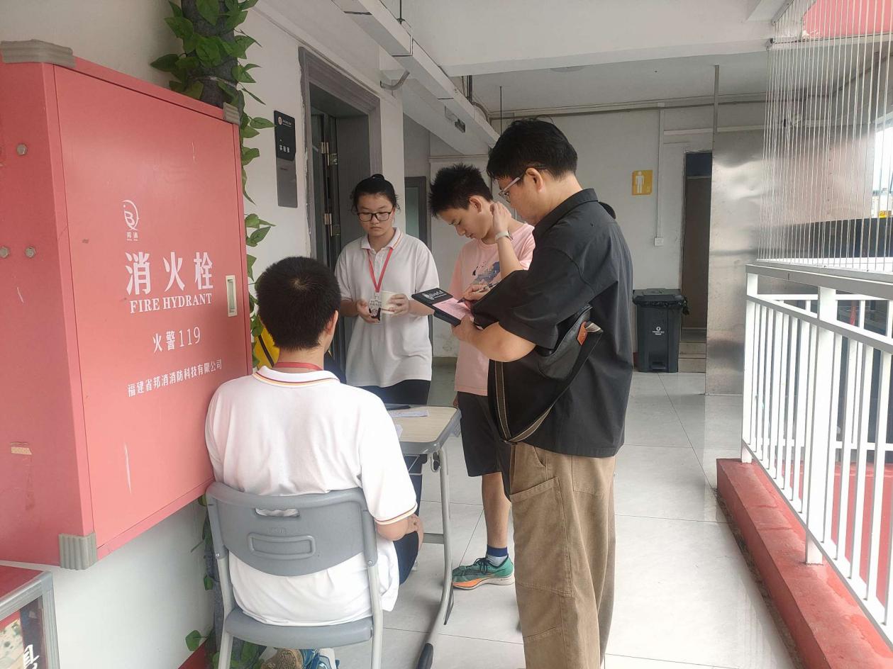 D运营黄师校园资讯6学校新闻2024 11 18 中考班家长会WPS图片批量处理moza 20241115 143452jpgmoza 20241115 143452
